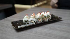 N72. SAKE CREAM ROLL